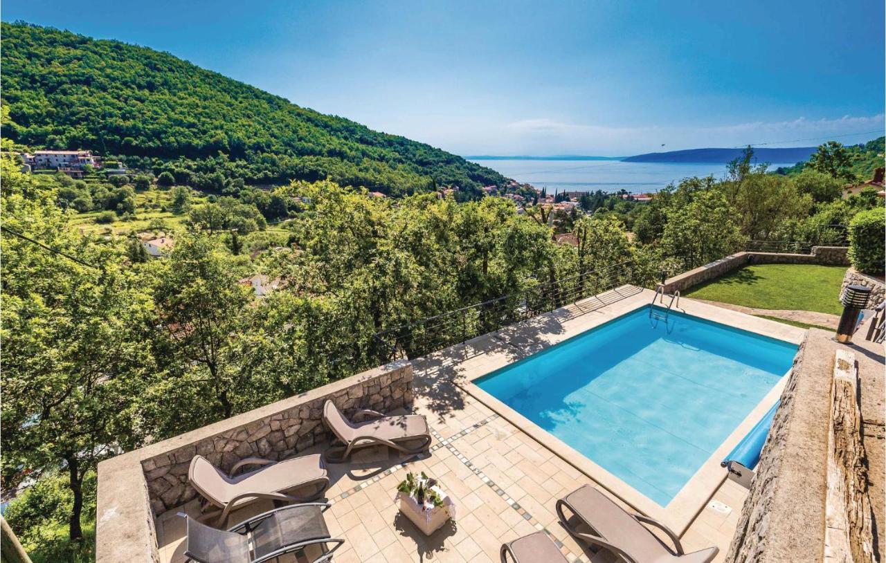 1 Bedroom Awesome In * Moscenicka Draga